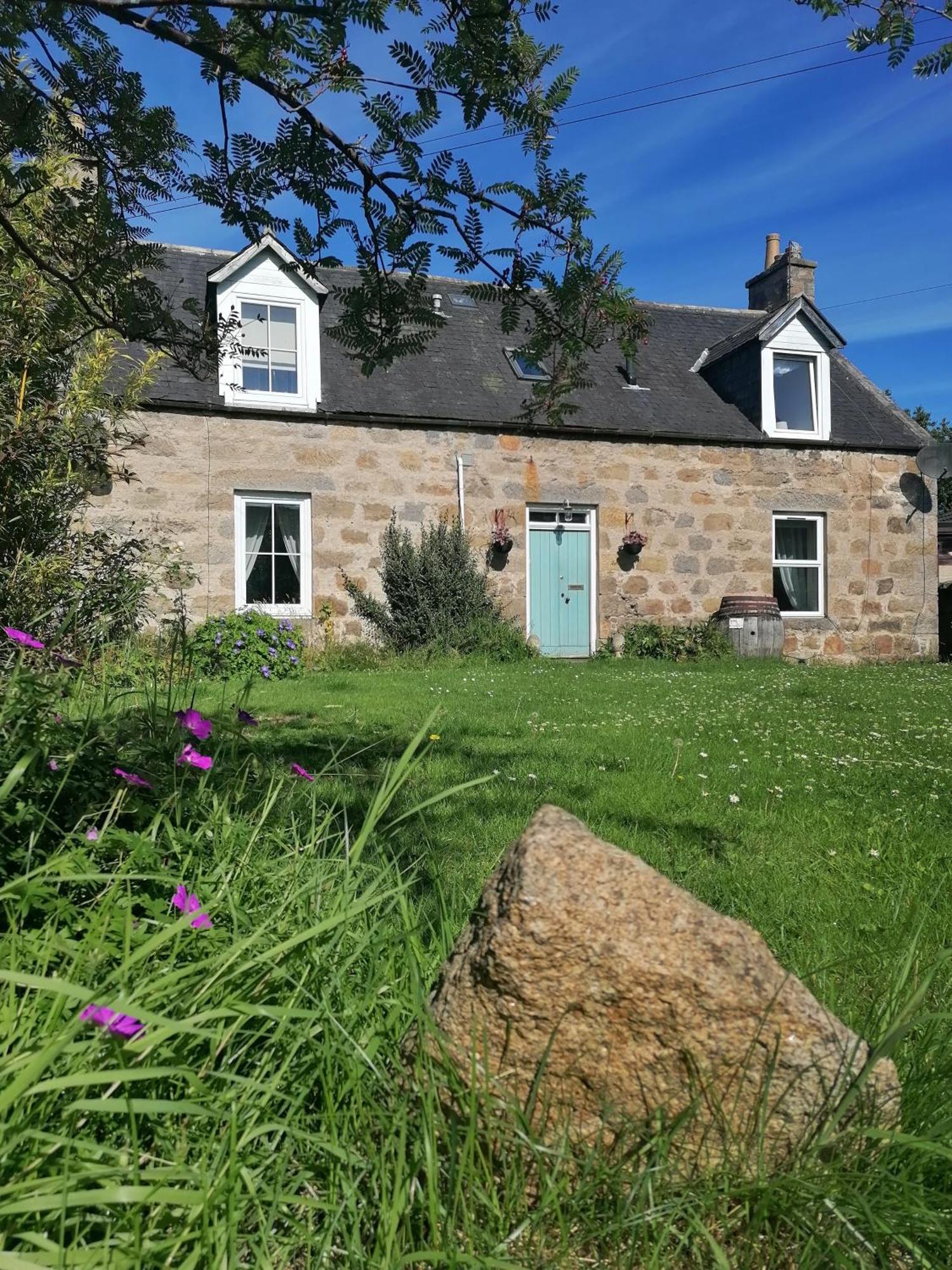 Aberlour Cottages - Bolthole & Retreat Экстерьер фото